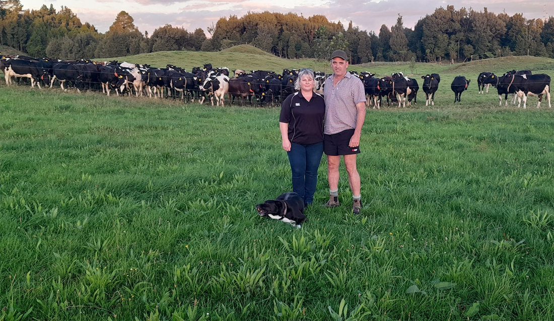 Steve And Paula Holdem 1300Wide